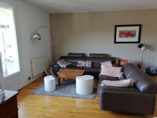  Appartement à louer 5 pièces 108 m²