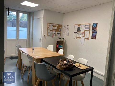 A LOUER LOCAL COMMERCIAL PROCHE VILLEFRANCHE S/S Votr... 870 69400 Villefranche sur saone