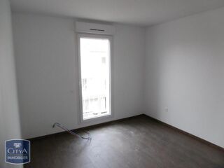  Appartement à louer 2 pièces 38 m²