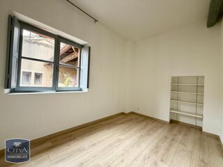  Appartement à louer 3 pièces 61 m²