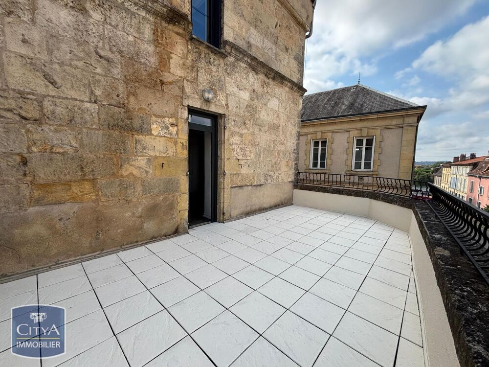 À LOUER : Appartement en duplex T3 avec terrasse en plei....