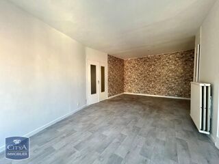  Appartement à louer 3 pièces 96 m²