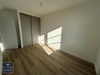  Appartement à louer 4 pièces 88 m²