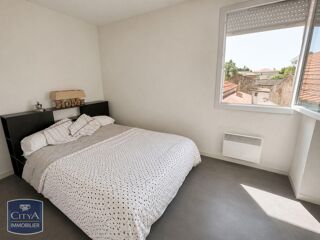  Appartement à louer 2 pièces 32 m²