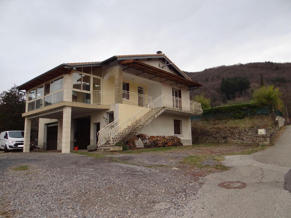 location Maison - 4 pièce(s) - 97 m² Thueyts (07330)