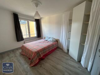  Appartement à louer 3 pièces 78 m²