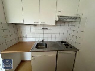  Appartement à louer 2 pièces 27 m²