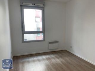  Appartement à louer 3 pièces 64 m²