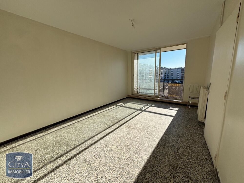 location Appartement - 2 pièce(s) - 51 m² Marignane (13700)