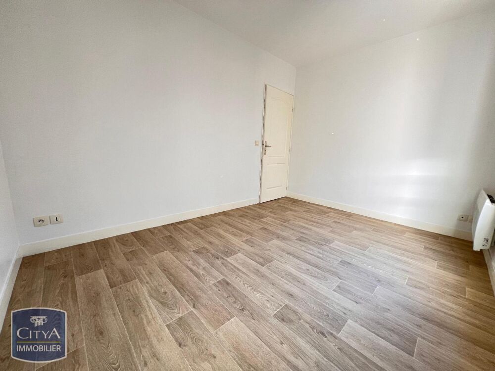 location Appartement - 2 pièce(s) - 44 m² Saint-Cyr-l'École (78210)
