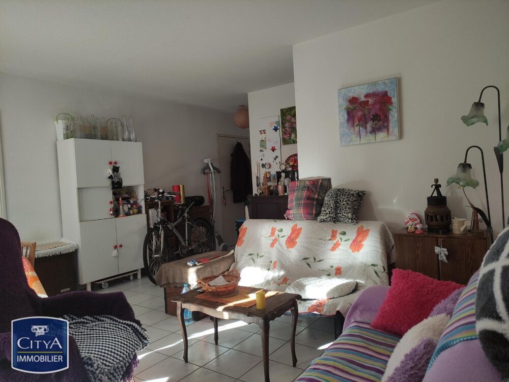 location Appartement - 3 pièce(s) - 54 m² Vauvert (30600)