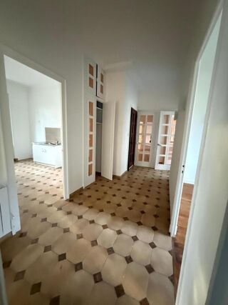  Appartement � louer 3 pi�ces 77 m�