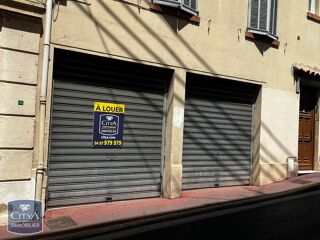  Parking / Garage à louer 25 m²