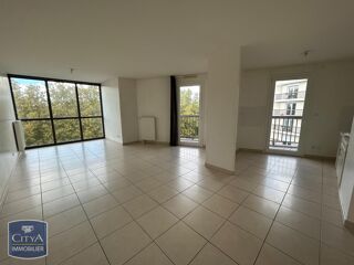  Appartement à louer 3 pièces 74 m²