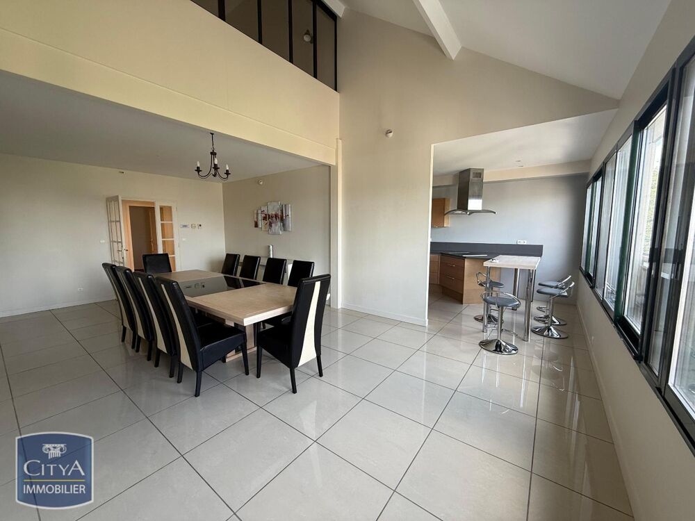 location Appartement - 5 pièce(s) - 246 m² Bourges (18000)