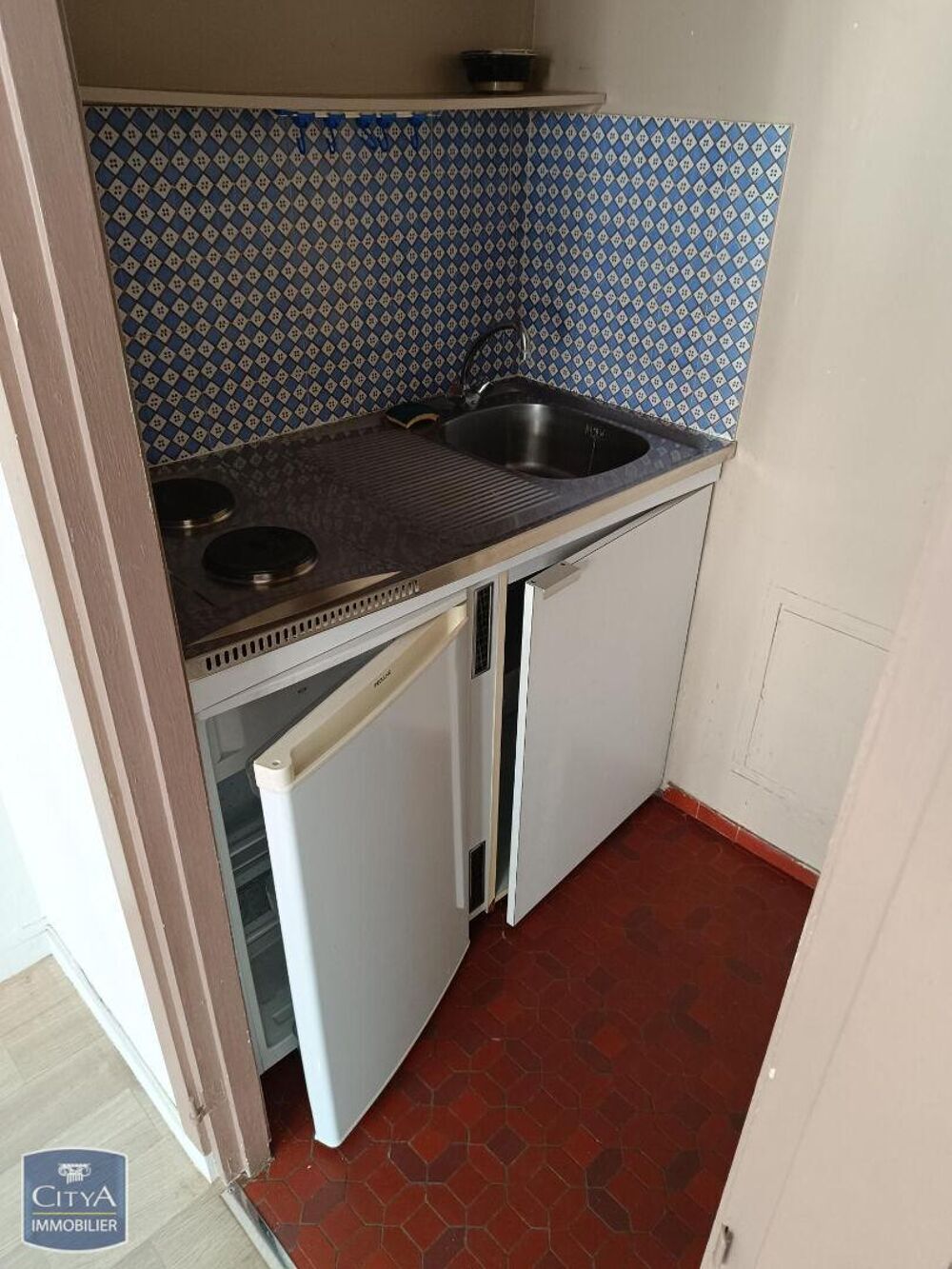 À LOUER : Appartement de type studio situé dans la rue N....