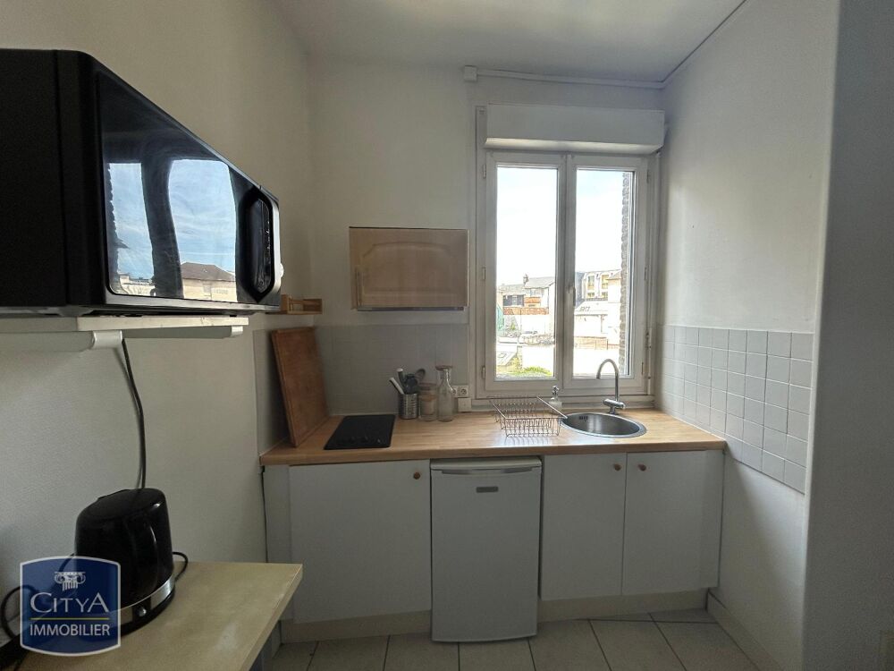 À LOUER : Découvrez ce charmant appartement T1 situé au ....
