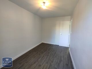  Appartement à louer 3 pièces 56 m²