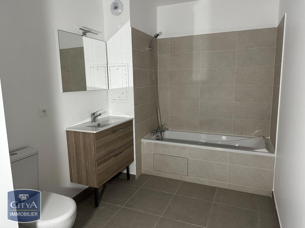 location Appartement - 4 pièce(s) - 79 m² Reims (51100)