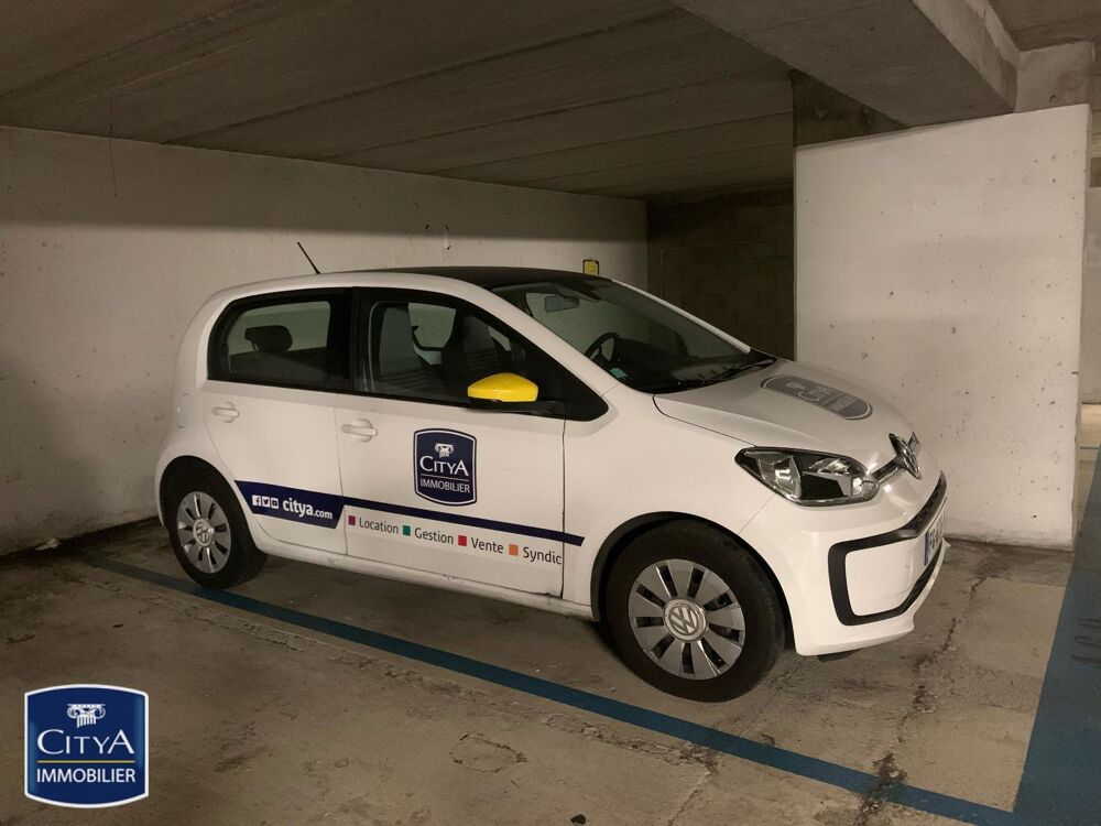 location Parking / Garage Tours (37000)