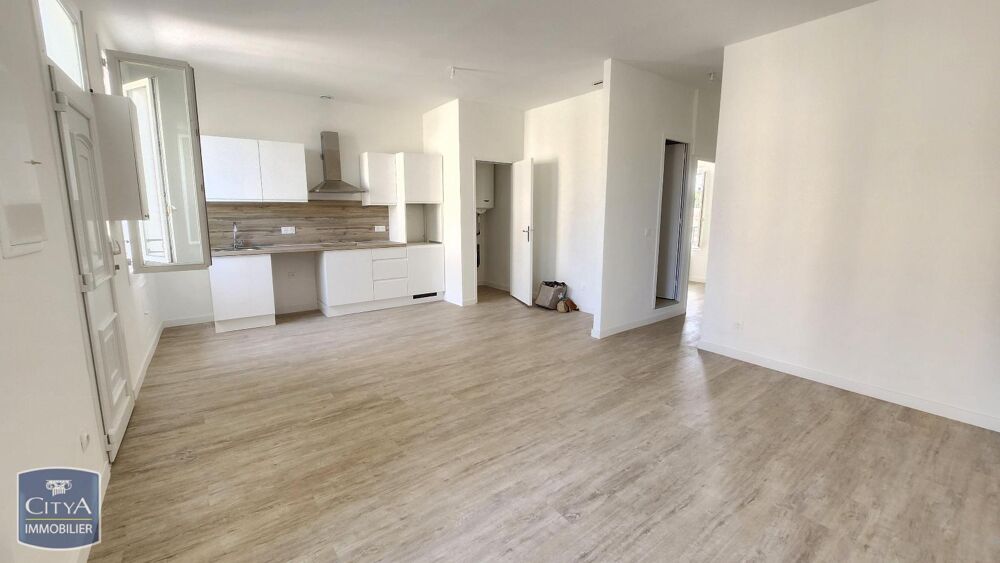 location Appartement - 3 pièce(s) - 51 m² Fos-sur-Mer (13270)