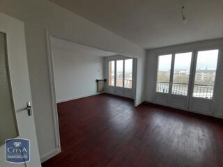  Appartement à louer 5 pièces 99 m²