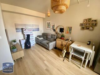  Appartement à louer 2 pièces 37 m²