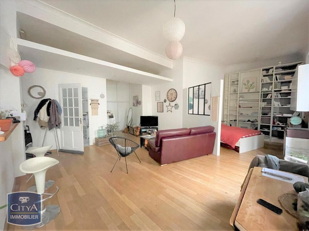 location Appartement - 1 pièce(s) - 63 m² Nîmes (30000)