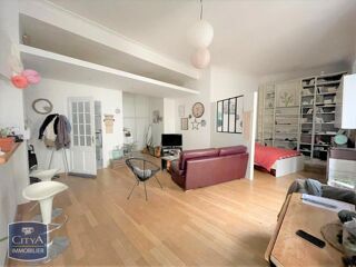  Appartement à louer 1 pièce 63 m²