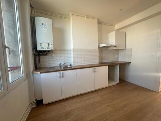  Appartement à louer 3 pièces 45 m²