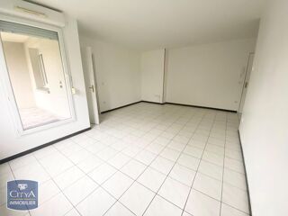  Appartement à louer 2 pièces 55 m²