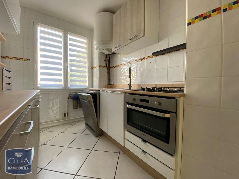 location Appartement - 3 pièce(s) - 63 m² Villefranche-sur-Saône (69400)