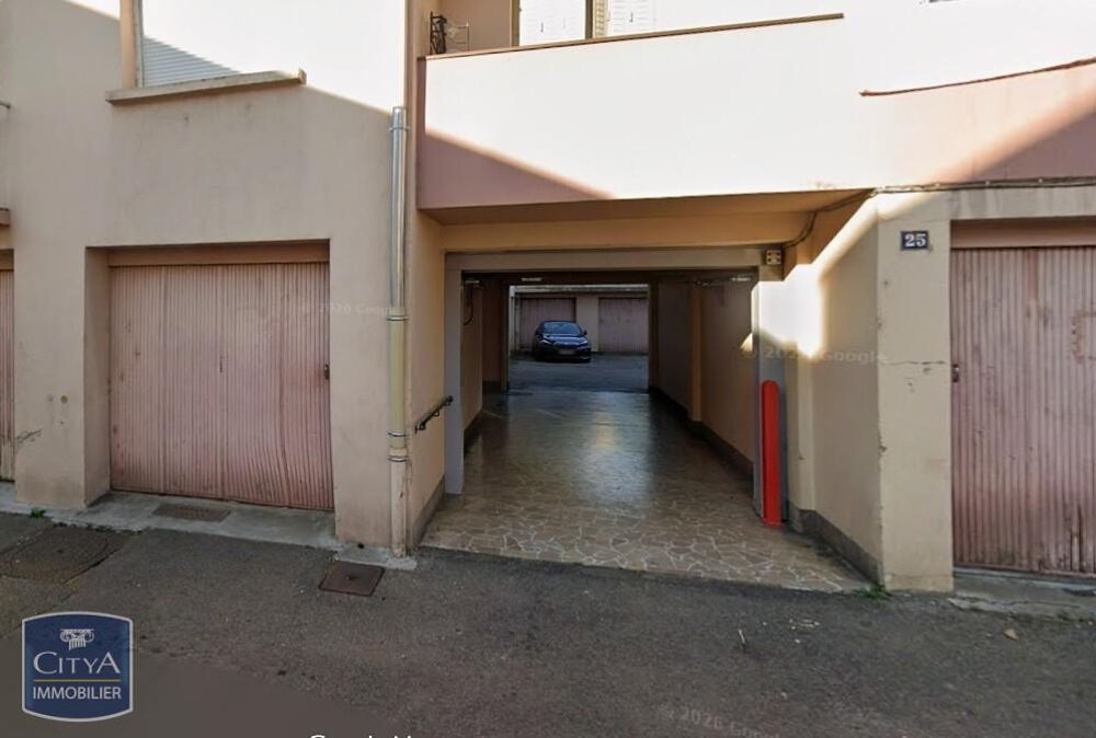 location Parking / Garage - 15 m² Bourg-en-Bresse (01000)