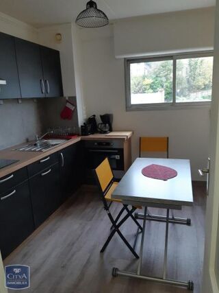 Appartement à louer 1 pièce 32 m²