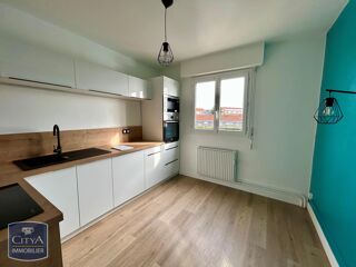  Appartement à louer 3 pièces 66 m²