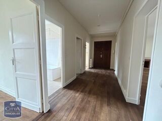  Appartement à louer 4 pièces 103 m²