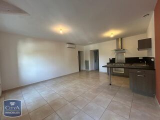  Appartement à louer 3 pièces 81 m²