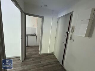  Appartement à louer 1 pièce 28 m²