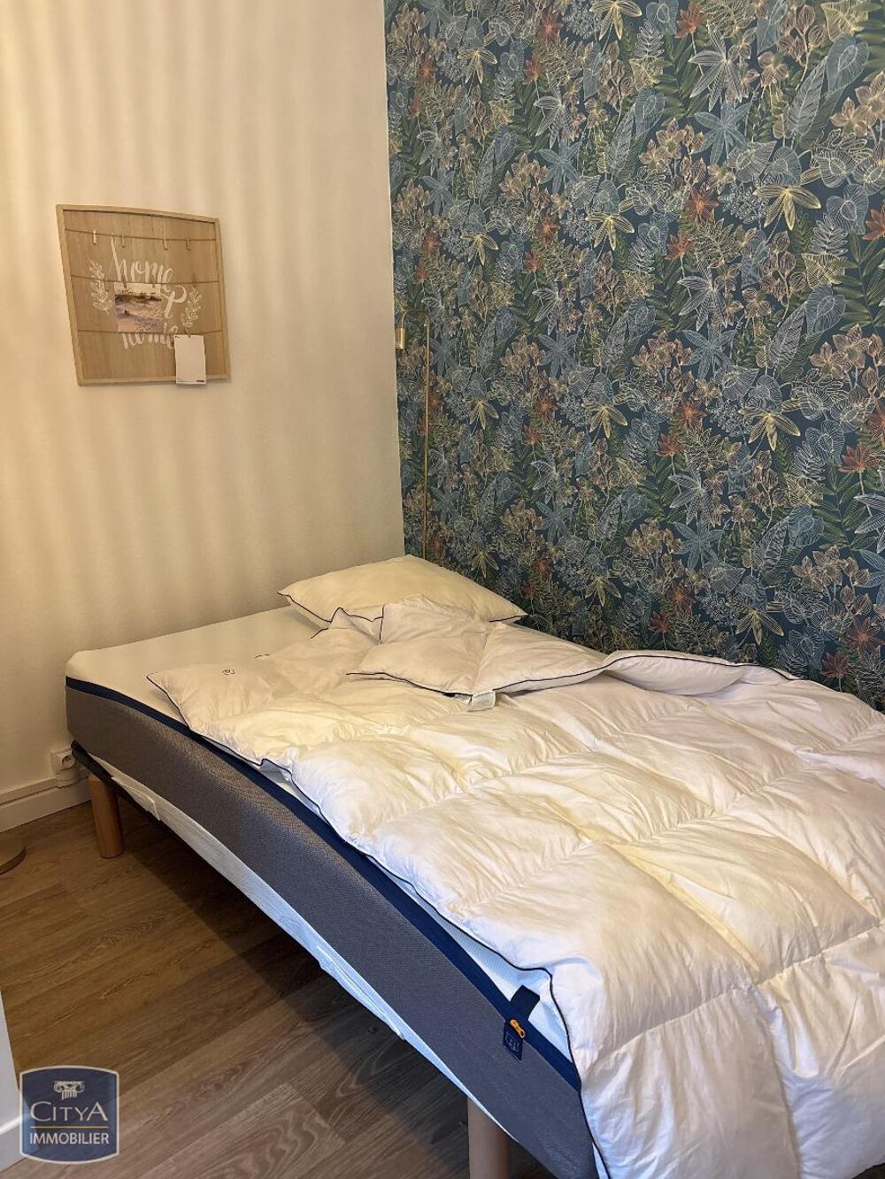 À LOUER : Appartement T1 situé à Valenciennes, dans le d....