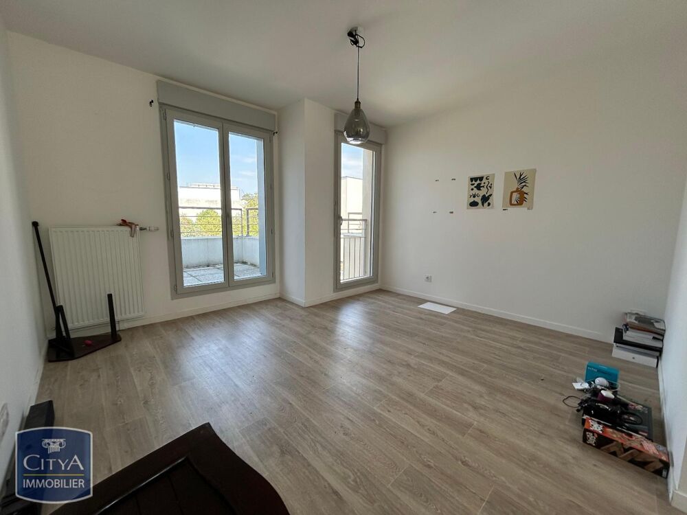 Découvrez ce bel appartement 4 pièces de 81 m² environ s....