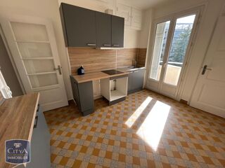  Appartement à louer 3 pièces 65 m²