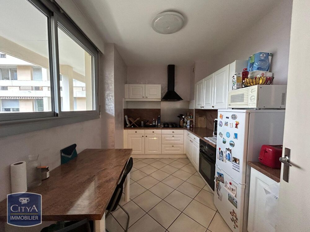 location Appartement - 1 pièce(s) - 42 m² Lyon 8