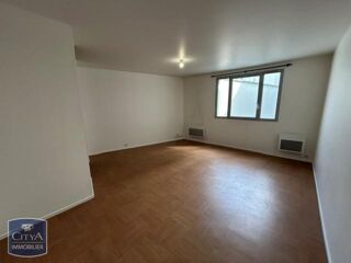  Appartement à louer 1 pièce 32 m²