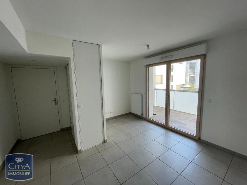 location Appartement - 3 pièce(s) - 65 m² Lyon 8