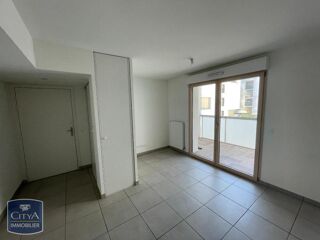 location Appartement - 3 pièce(s) - 65 m² Lyon 8