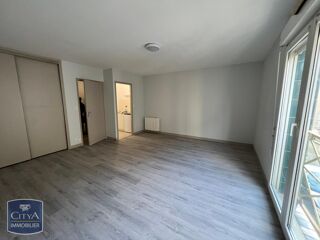  Appartement à louer 1 pièce 33 m²