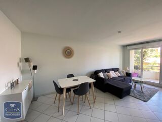  Appartement à louer 2 pièces 45 m²