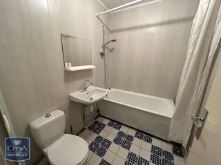  Appartement à louer 1 pièce 32 m²