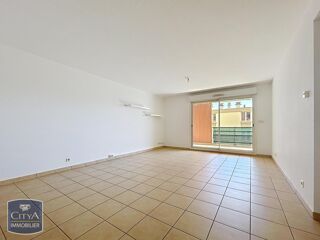  Appartement à louer 3 pièces 75 m²