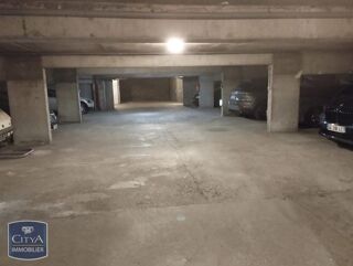  Parking / Garage � louer 